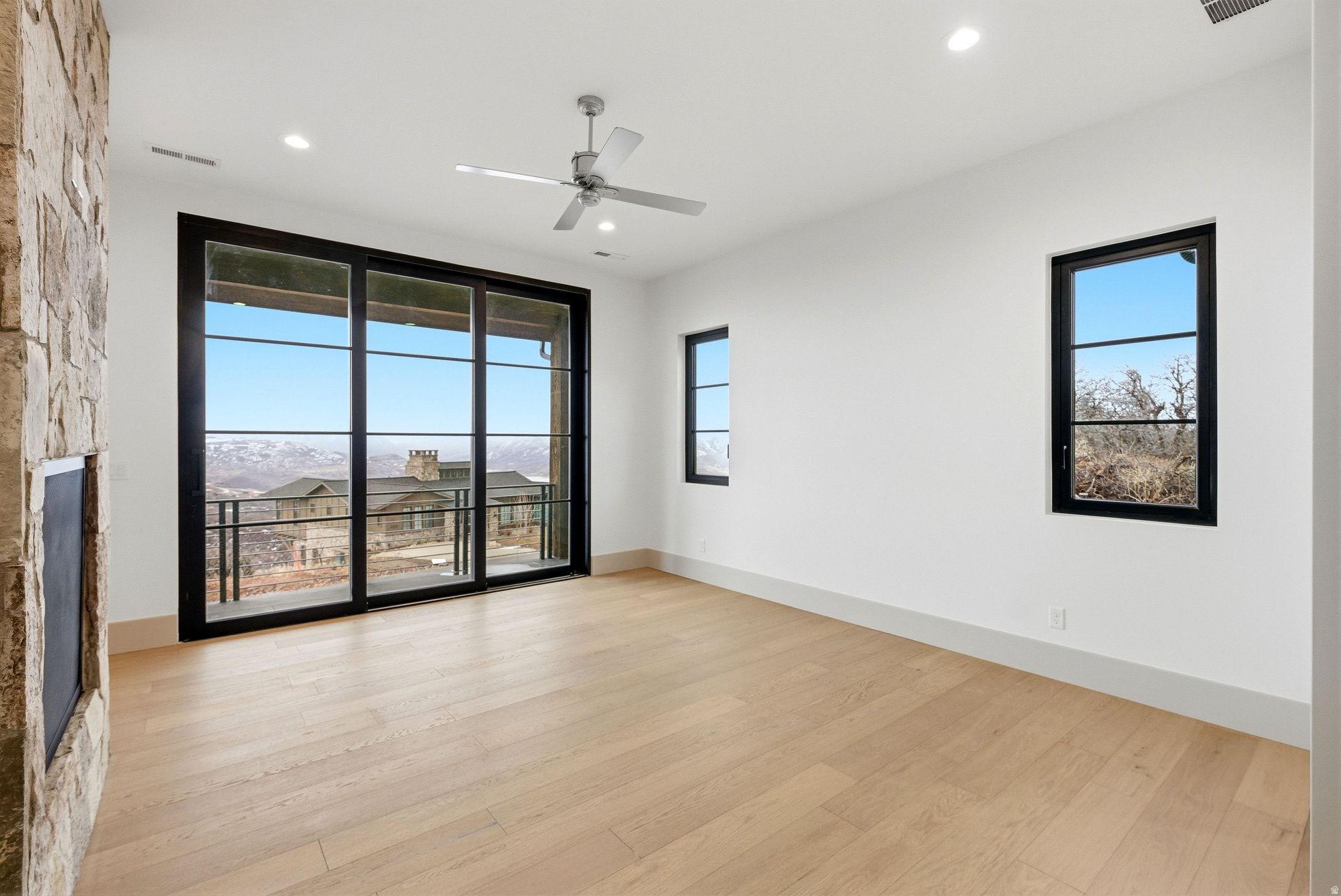 GOLDEN EAGLE - Residential