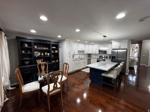 Tiny photo for 6414 S 1680 E, Holladay, UT 84121 (MLS # 2125723)