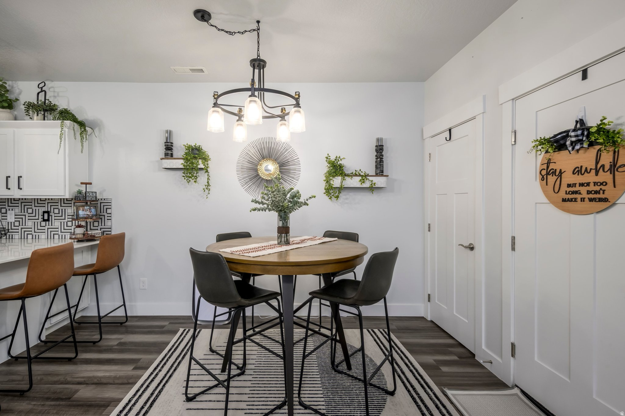 QUAILHILL - Residential