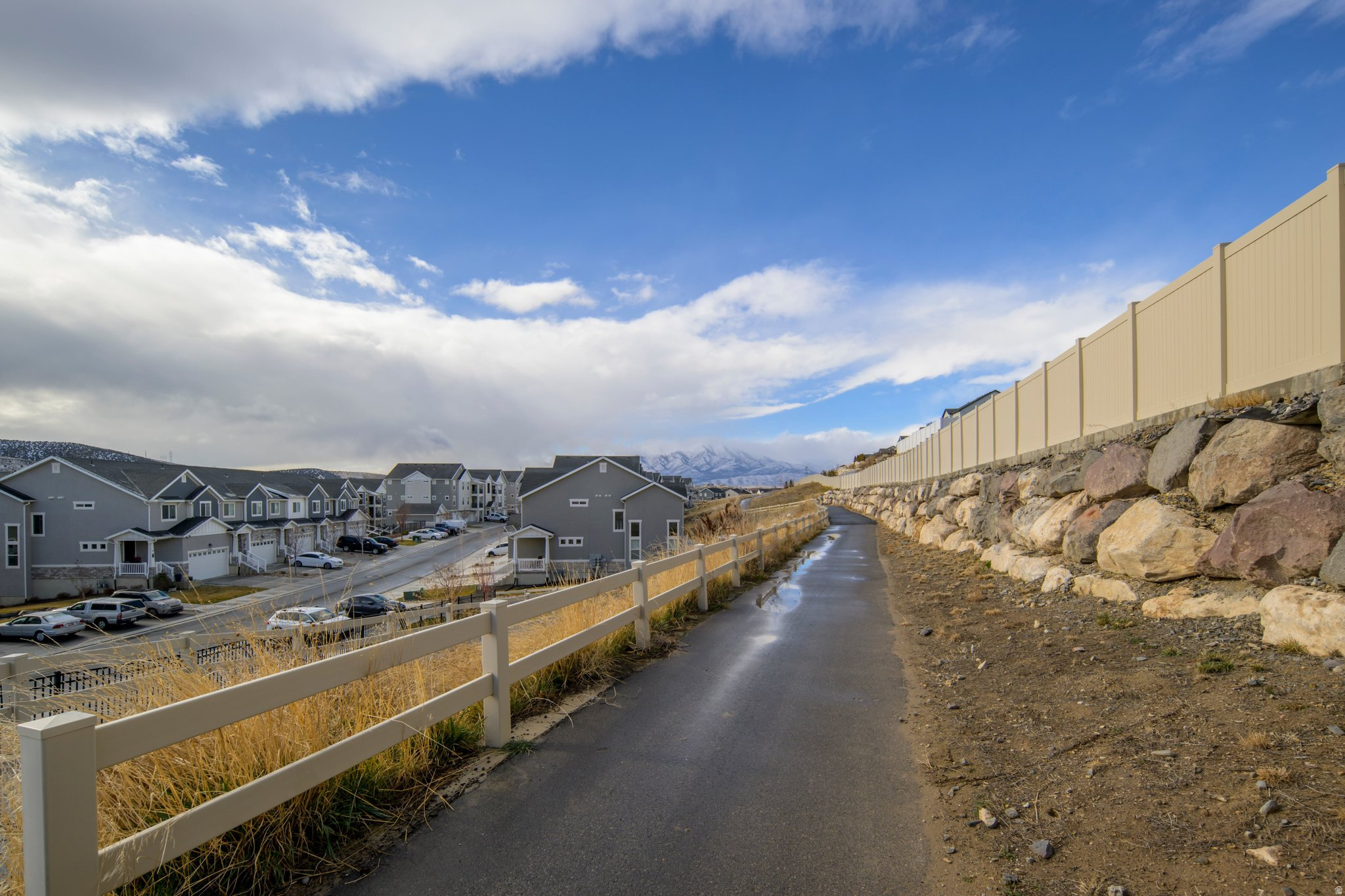 QUAILHILL - Residential