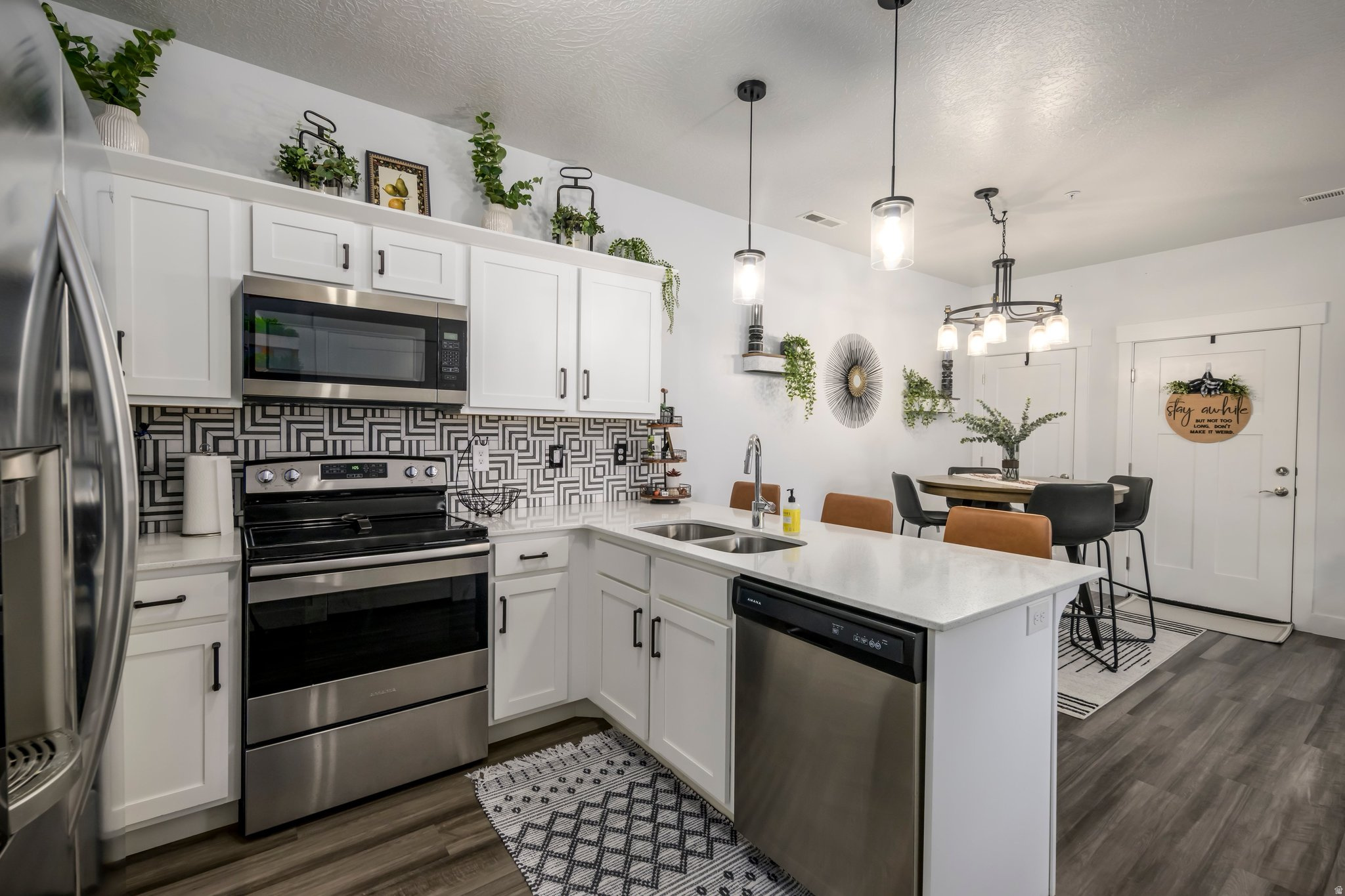 QUAILHILL - Residential