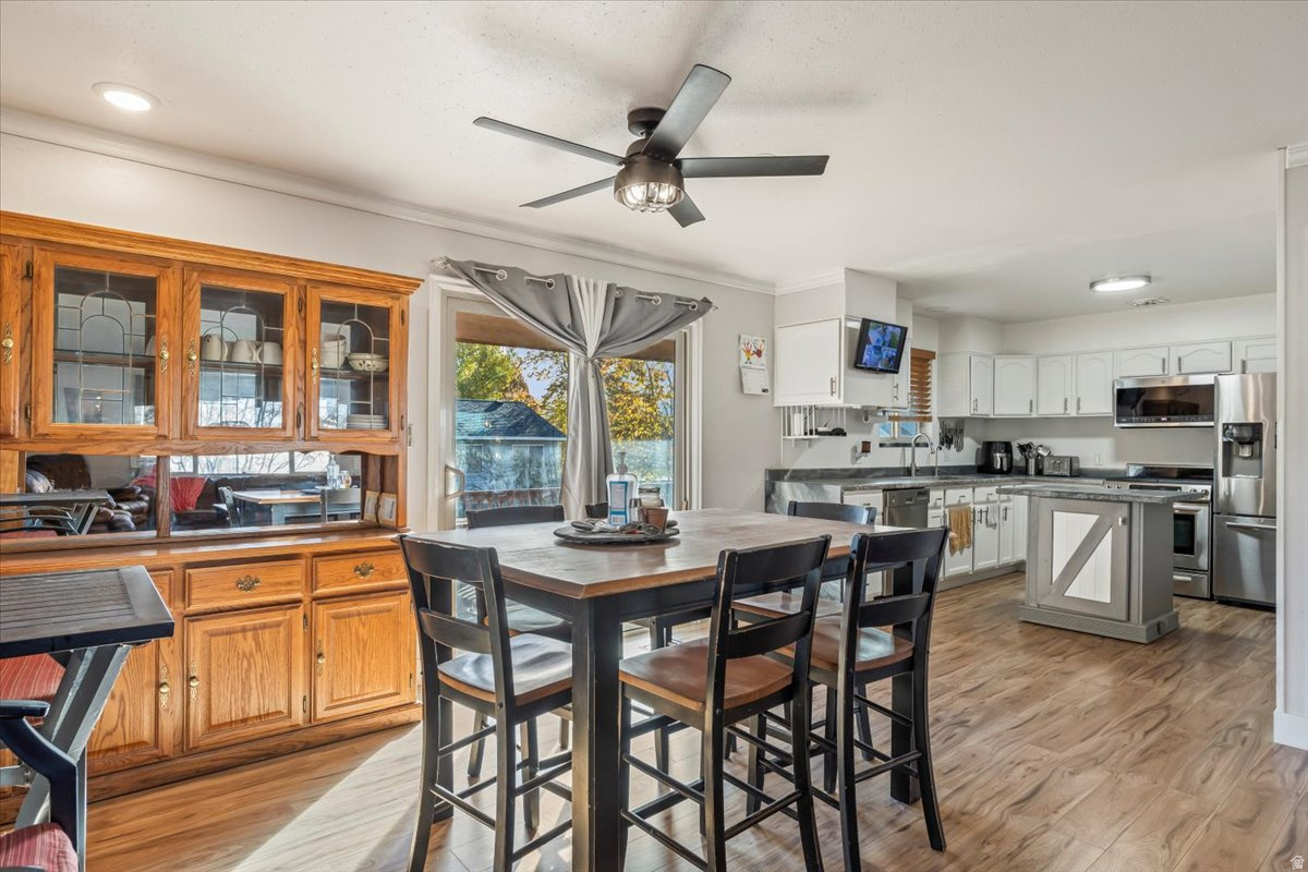 LAKEWAY - Residential