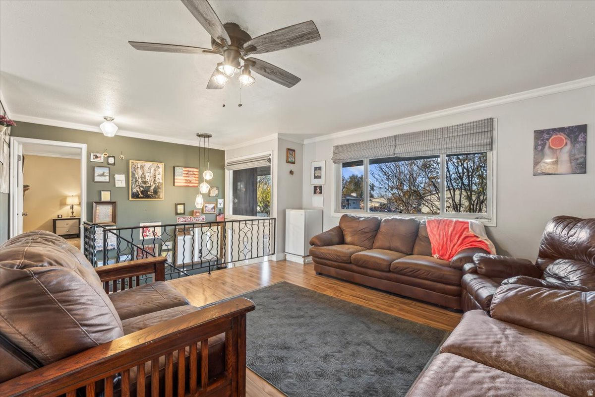 LAKEWAY - Residential