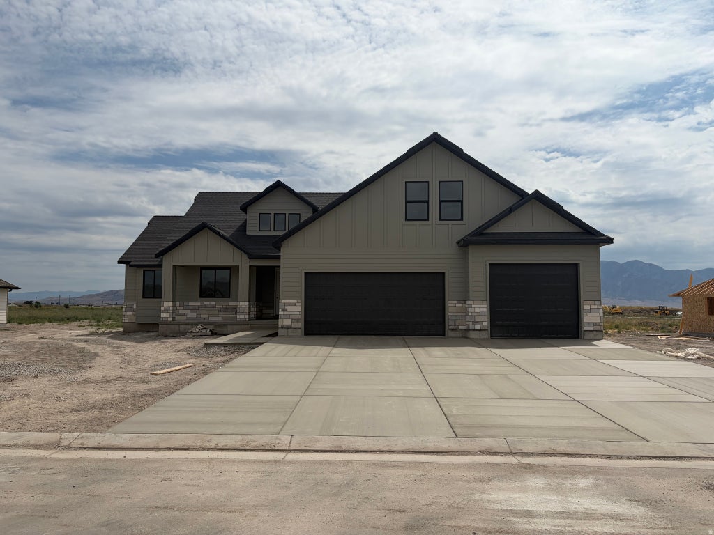 Photo of 10830 N 8325 W #37, Tremonton, UT 84337 (MLS # 2185926)