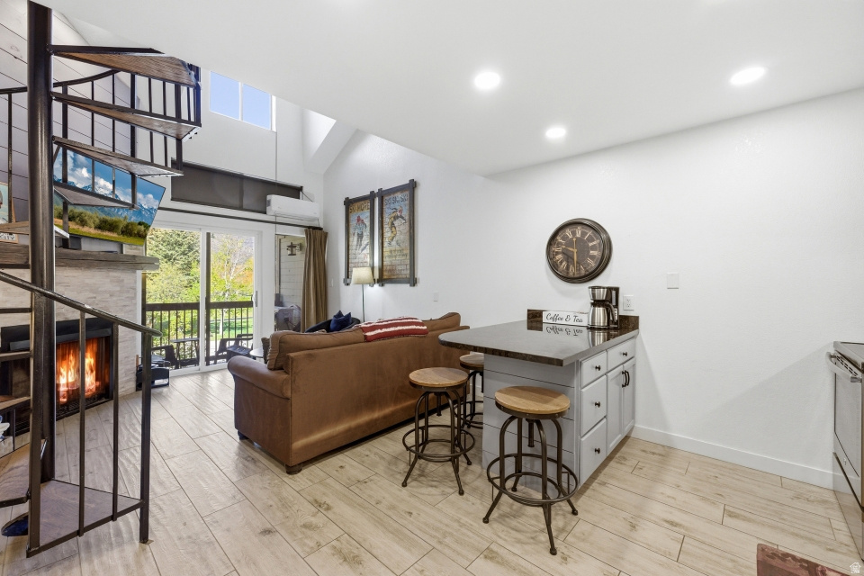 SNOWCREST - Residential