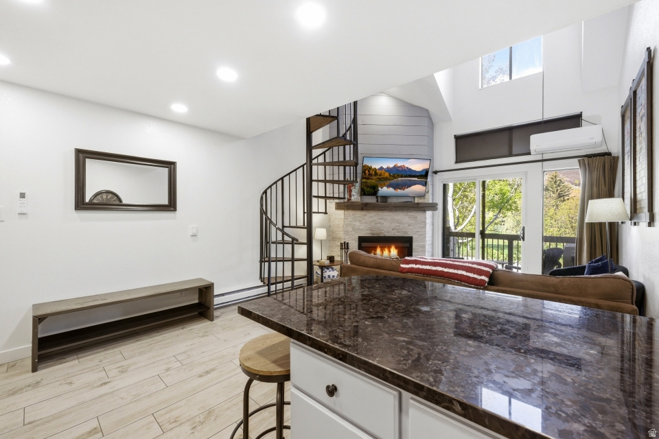 SNOWCREST - Residential