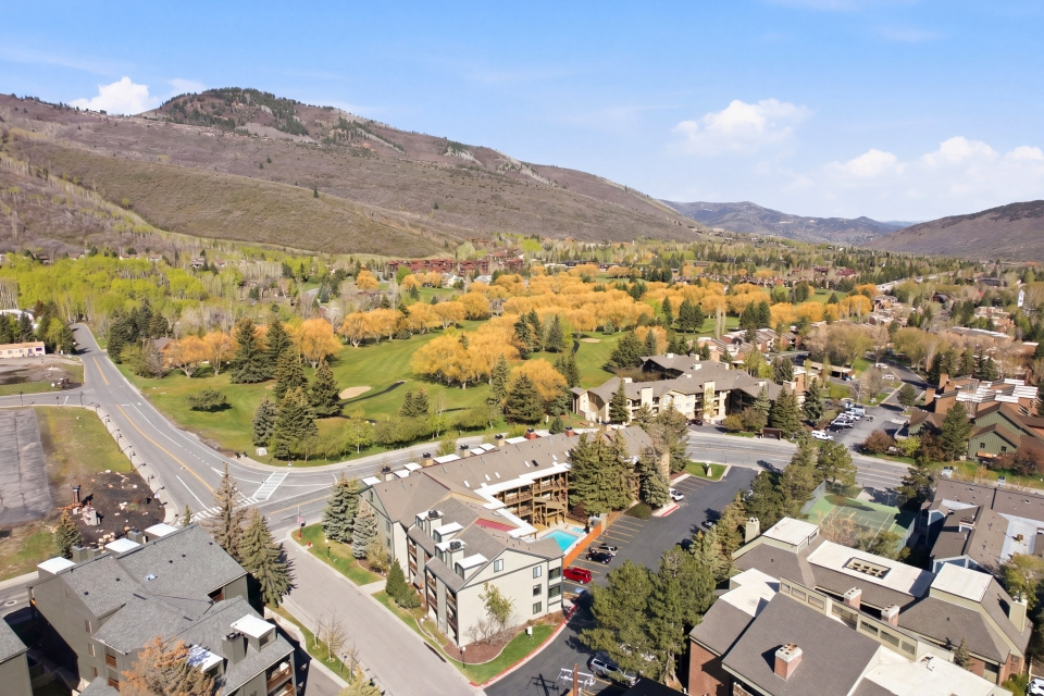 SNOWCREST - Residential