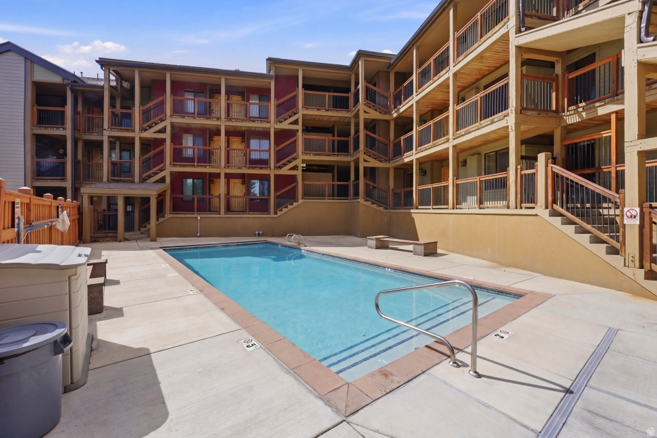 SNOWCREST - Residential