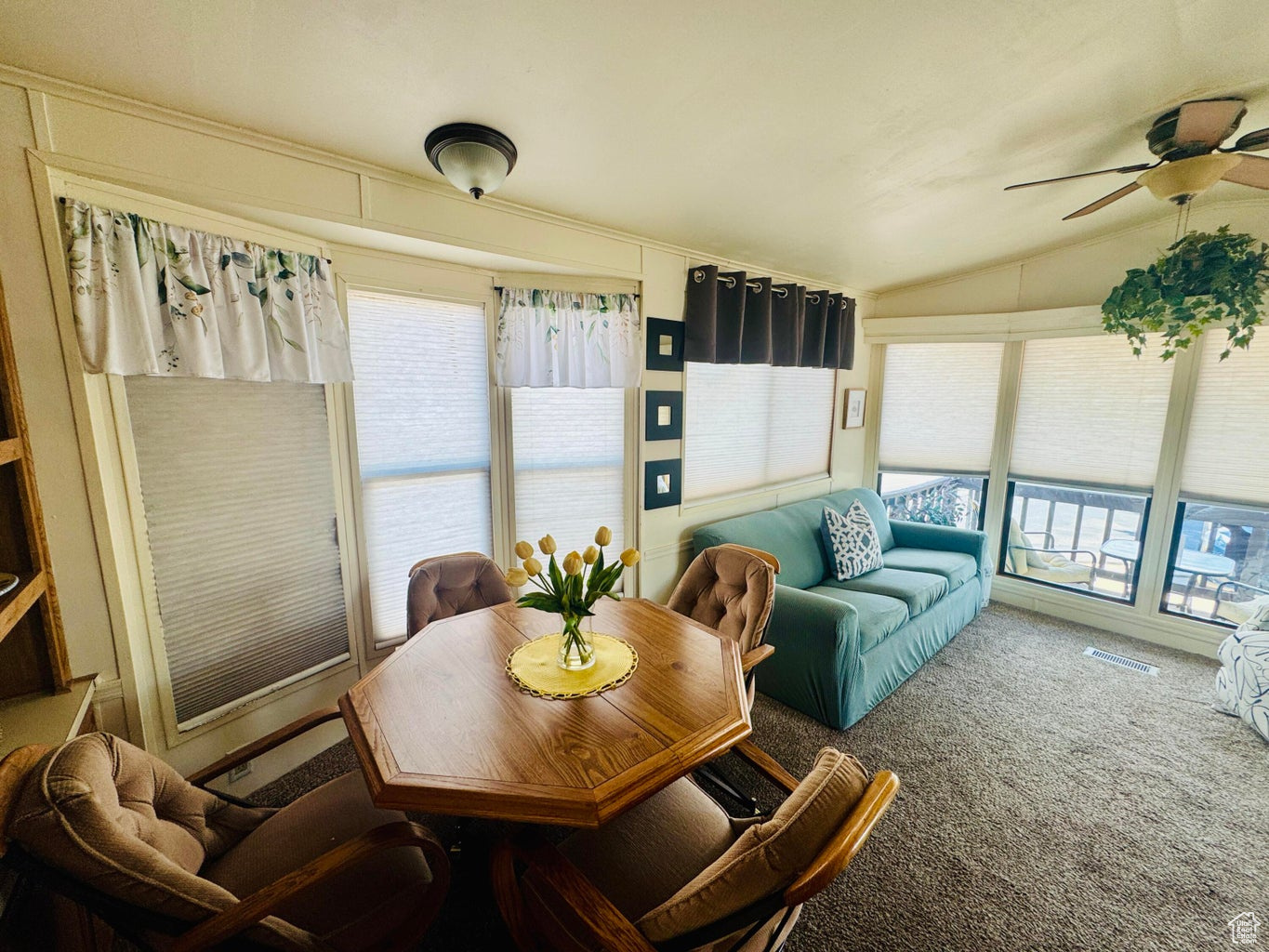 CANYON BREEZE RV RESORT - Residential