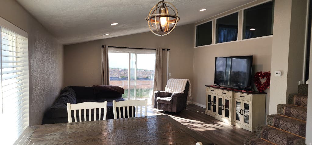 Photo of 787 W 4050 S, Bountiful, UT 84010 (MLS # 2164517)