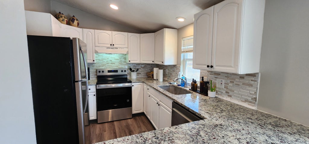Photo of 787 W 4050 S, Bountiful, UT 84010 (MLS # 2164517)