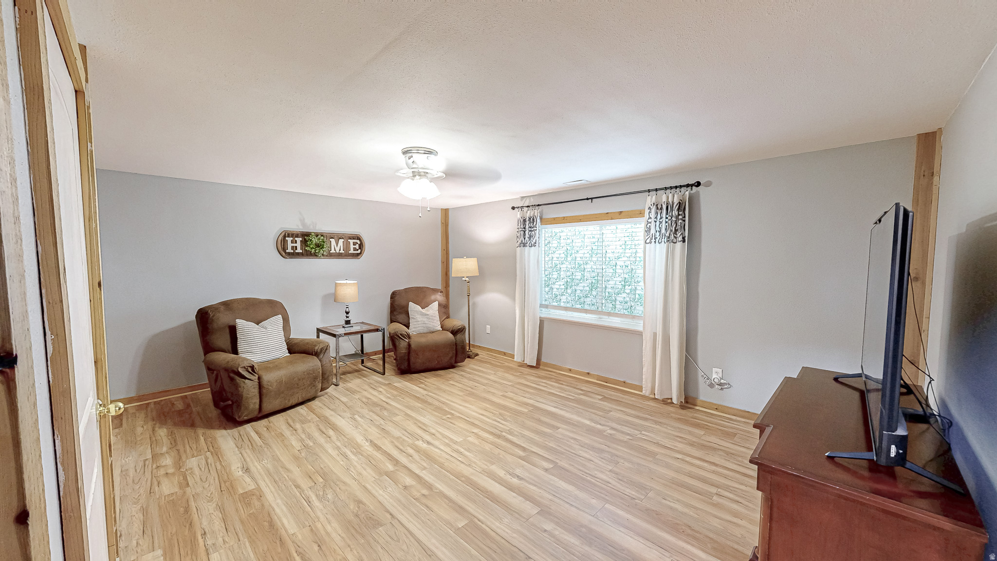 CURTIS - Residential