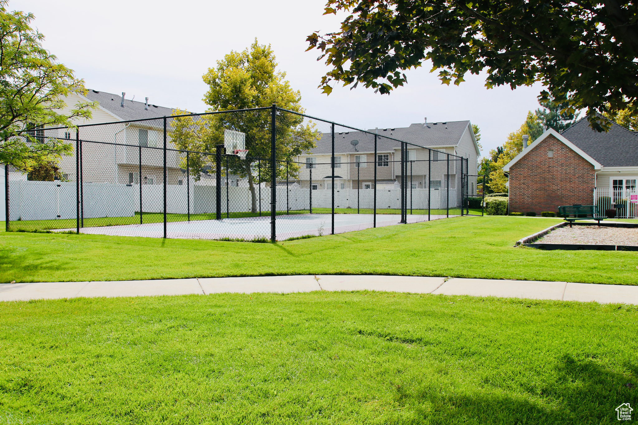 WILLOWS - Residential