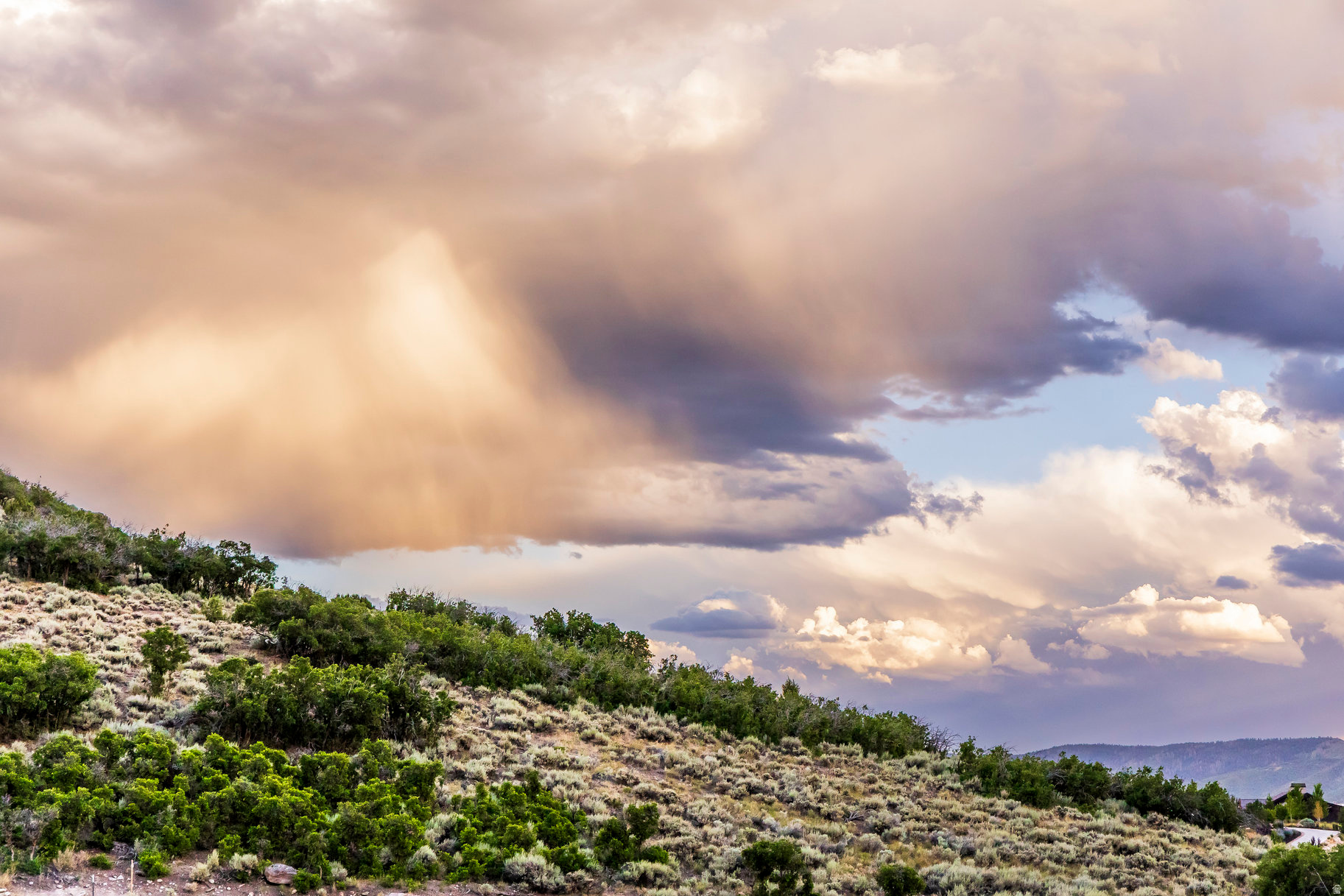 RED LEDGES - Residential
