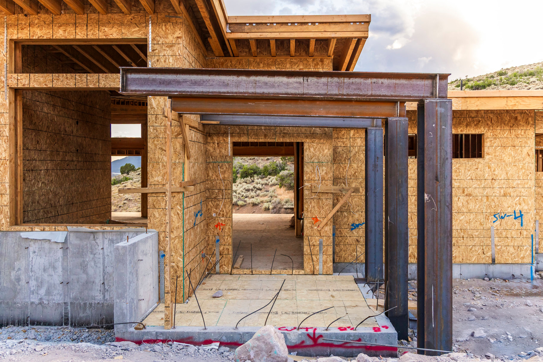 RED LEDGES - Residential