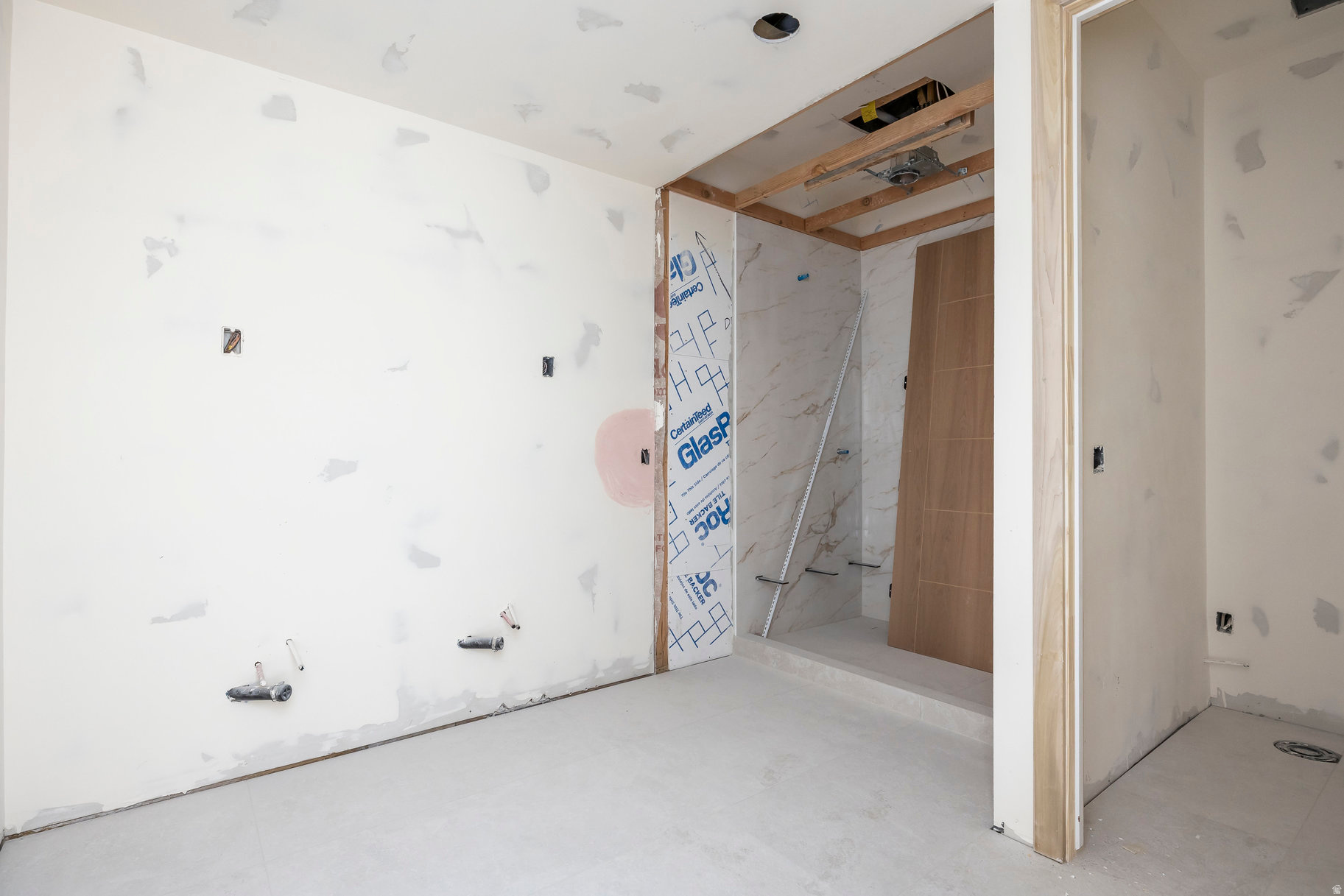 RED LEDGES - Residential