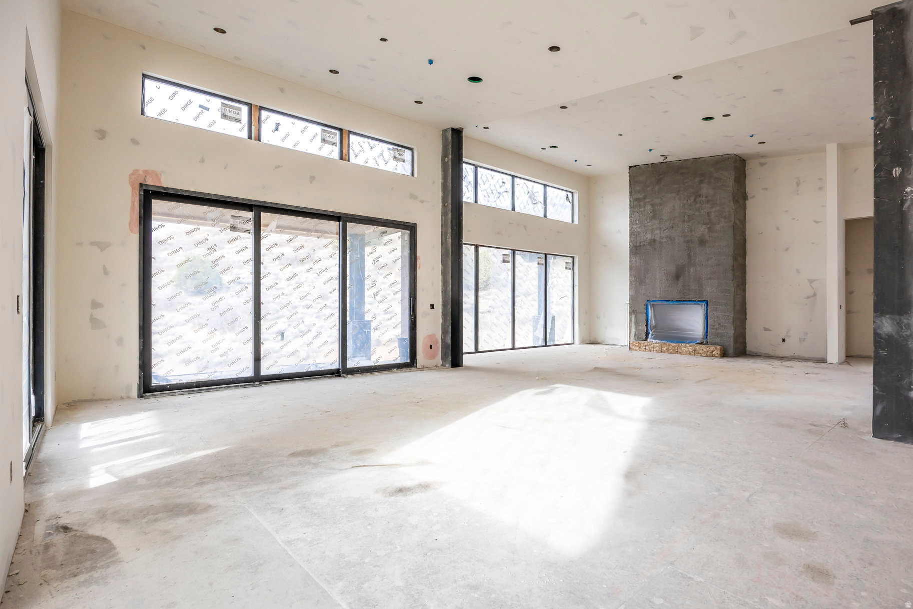 RED LEDGES - Residential