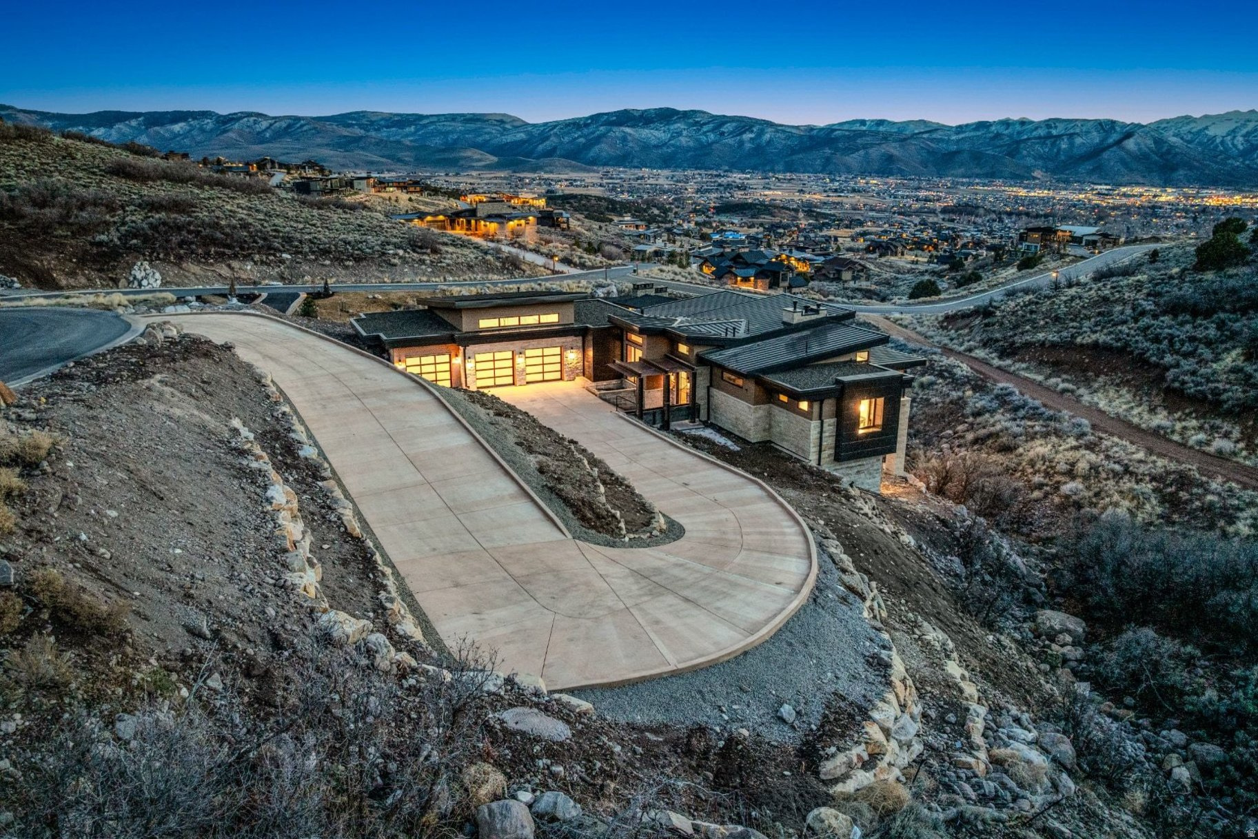 RED LEDGES - Residential