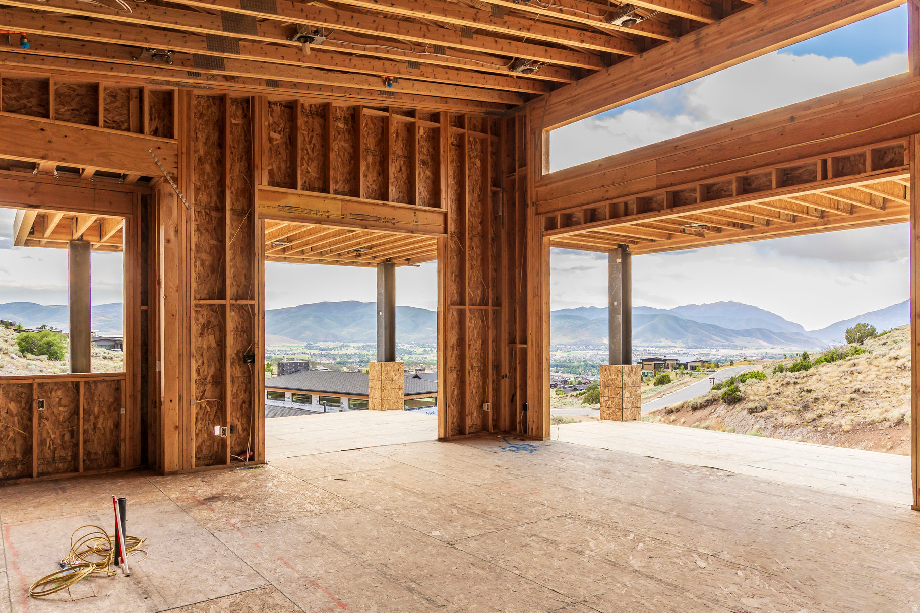 RED LEDGES - Residential