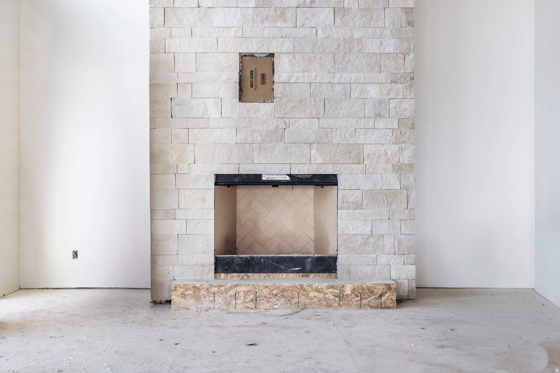 RED LEDGES - Residential