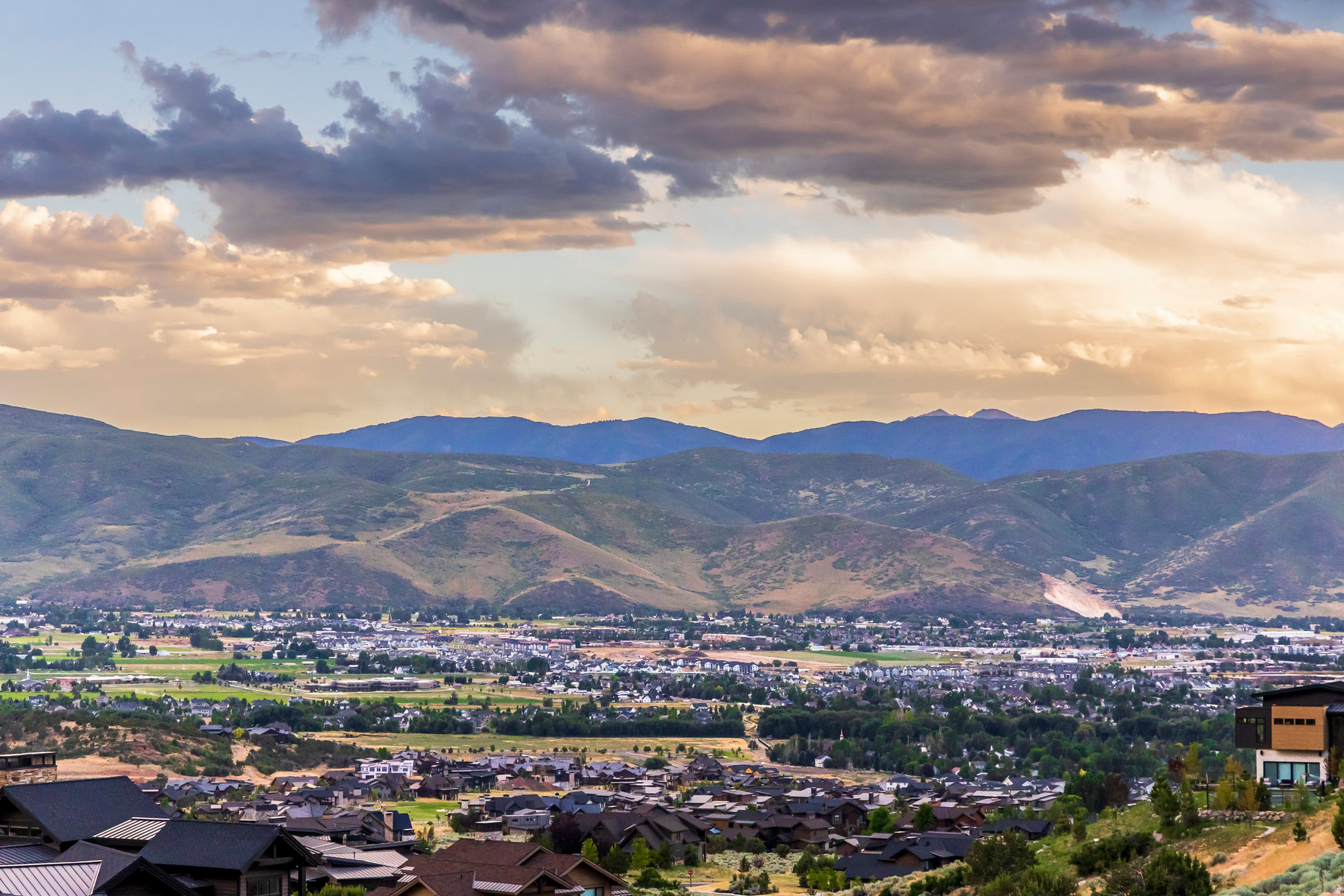 RED LEDGES - Residential