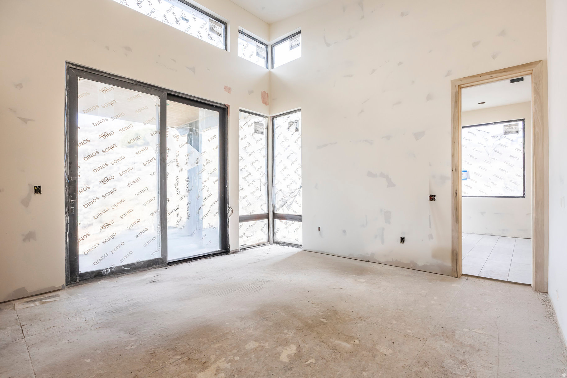 RED LEDGES - Residential