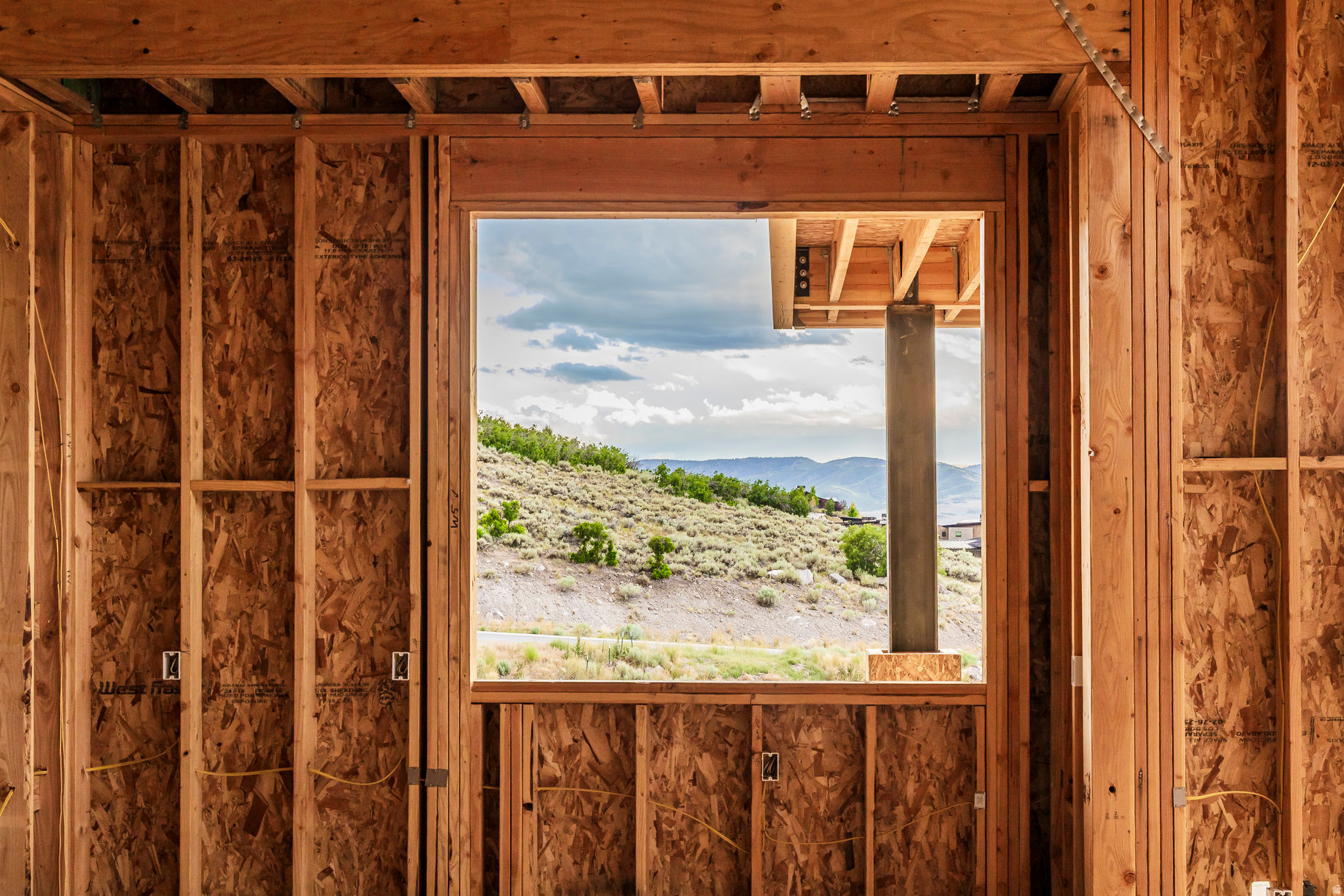 RED LEDGES - Residential