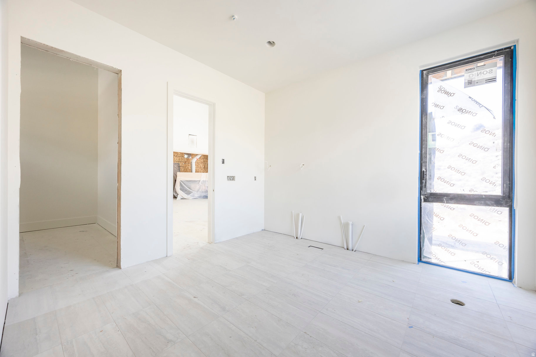 RED LEDGES - Residential