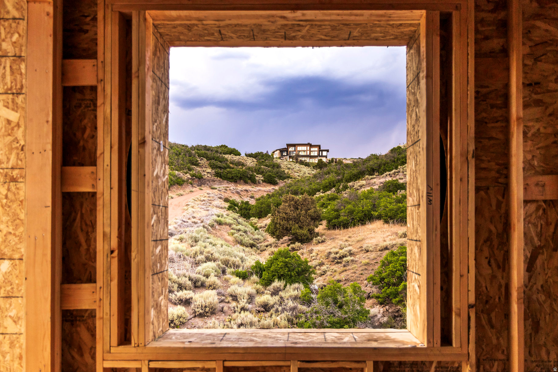 RED LEDGES - Residential