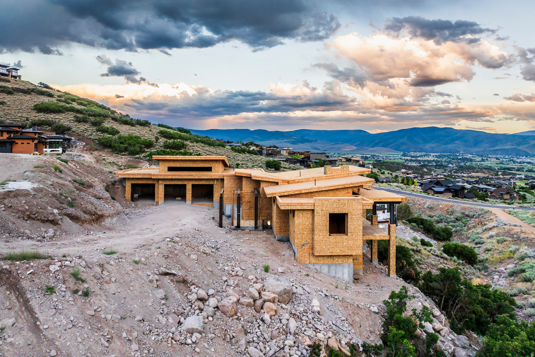 RED LEDGES - Residential