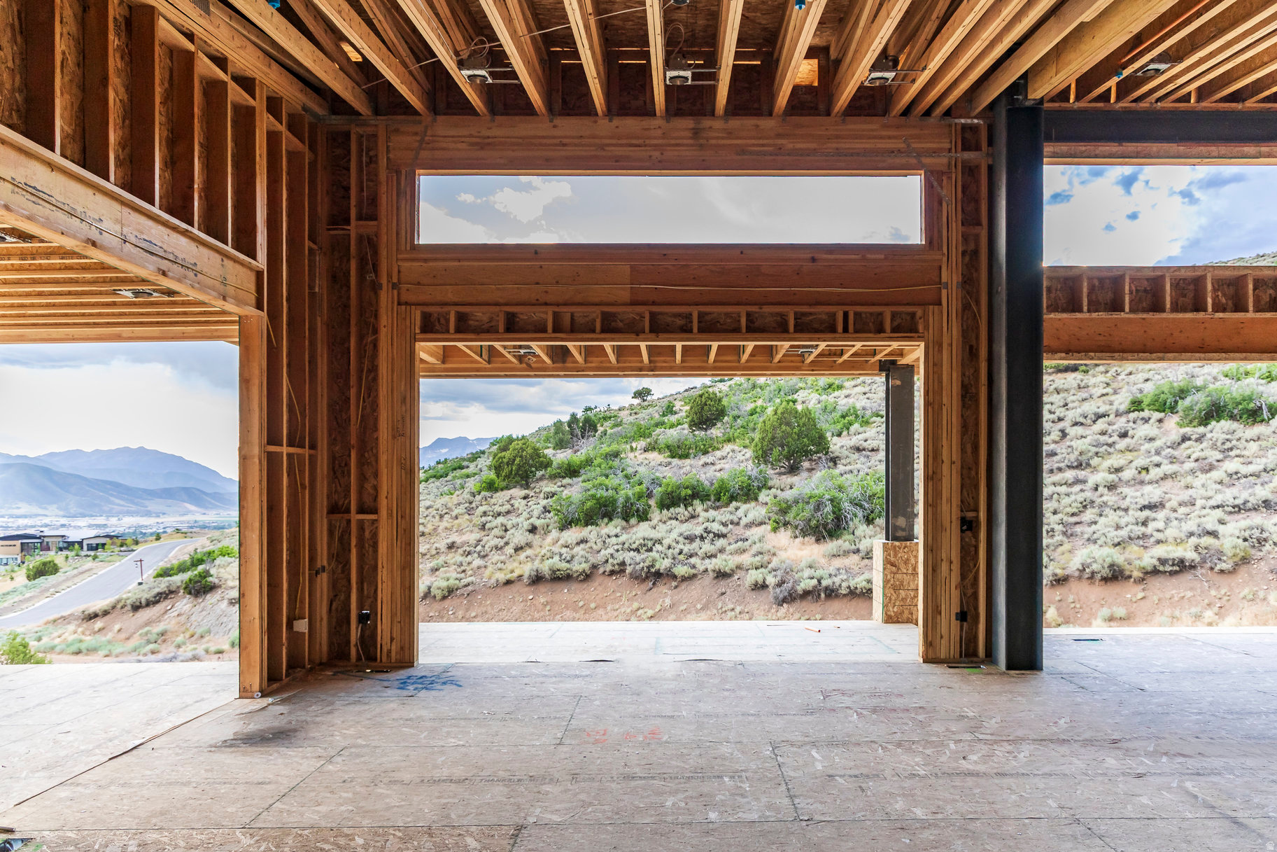 RED LEDGES - Residential