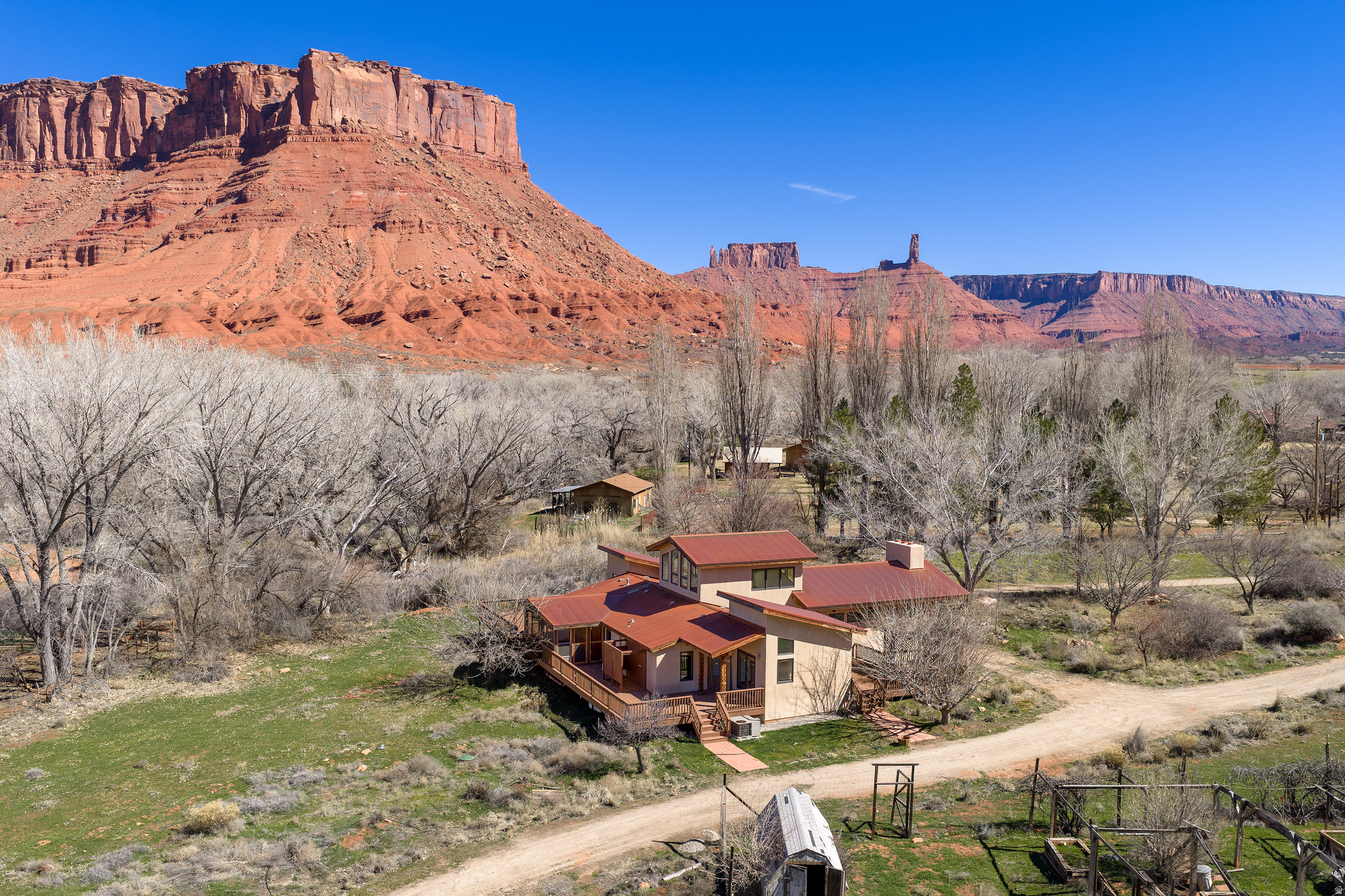 CASTLE VALLEY RIVER RANCHOS - Residential