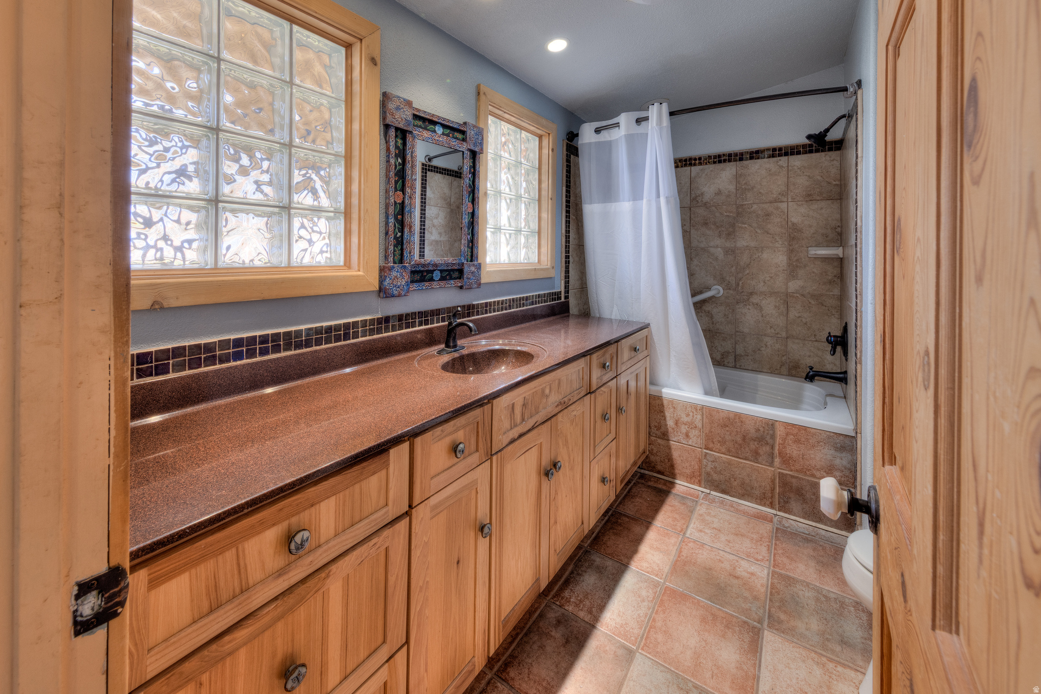 CASTLE VALLEY RIVER RANCHOS - Residential