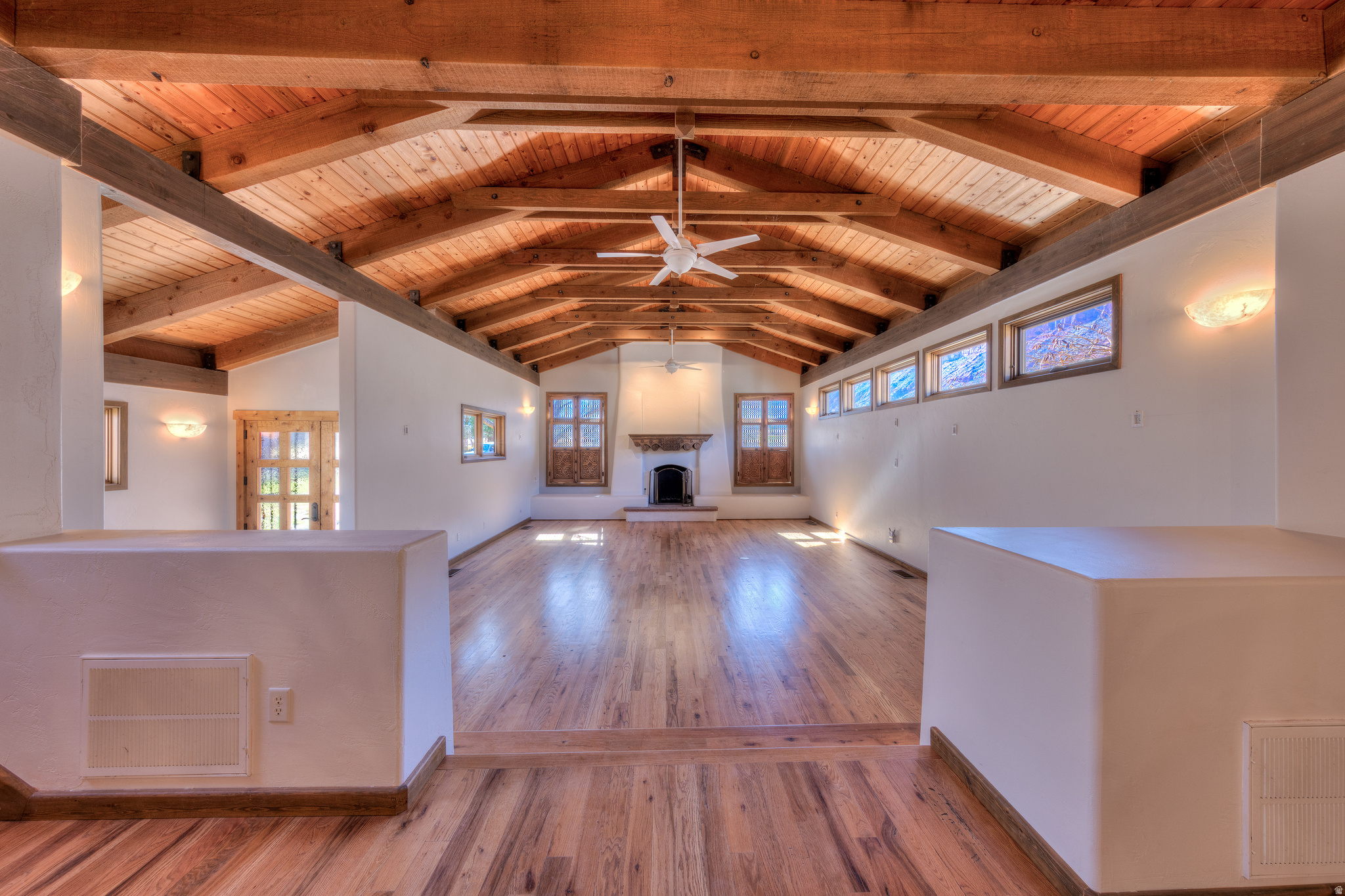 CASTLE VALLEY RIVER RANCHOS - Residential