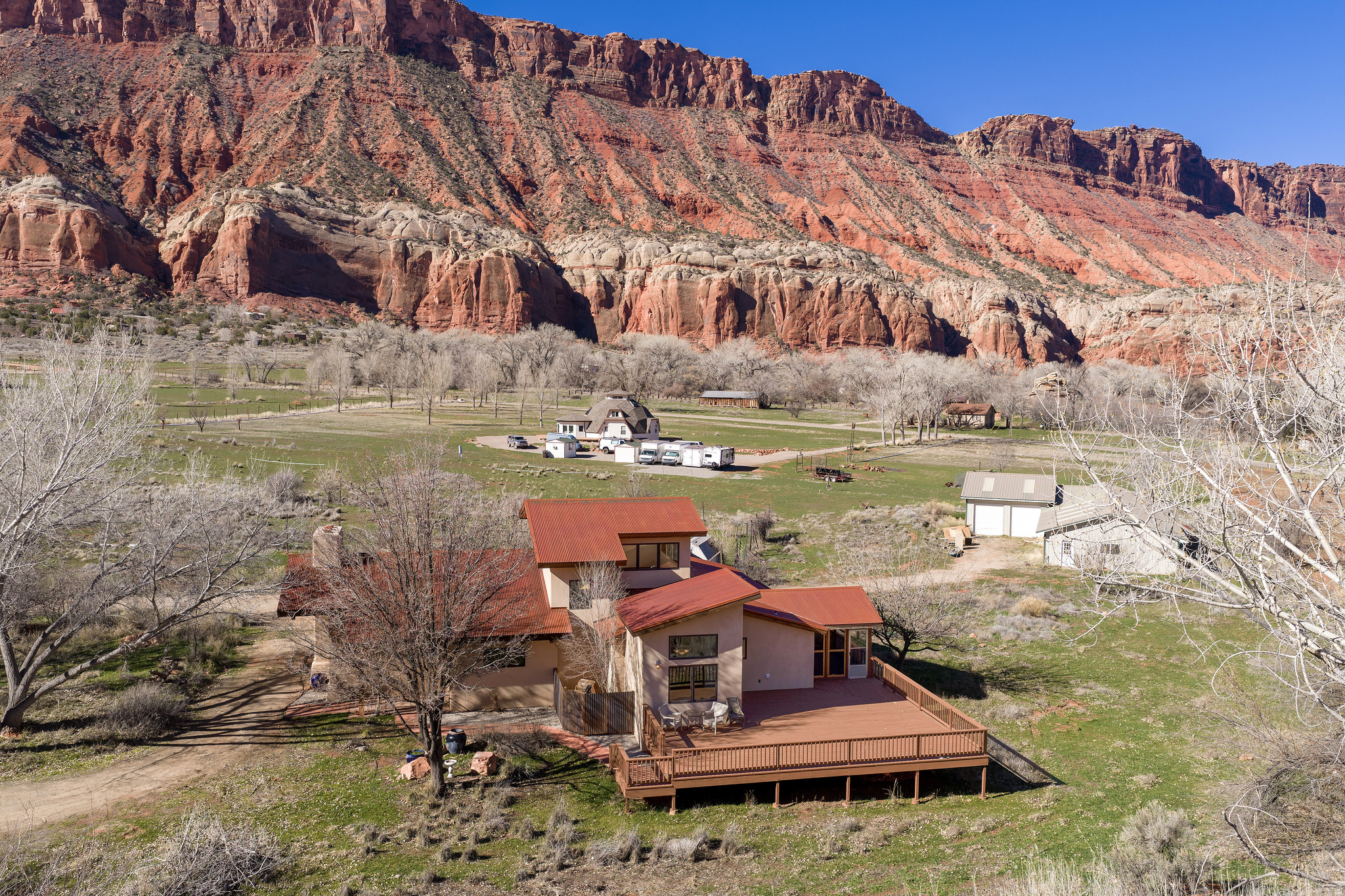 CASTLE VALLEY RIVER RANCHOS - Residential