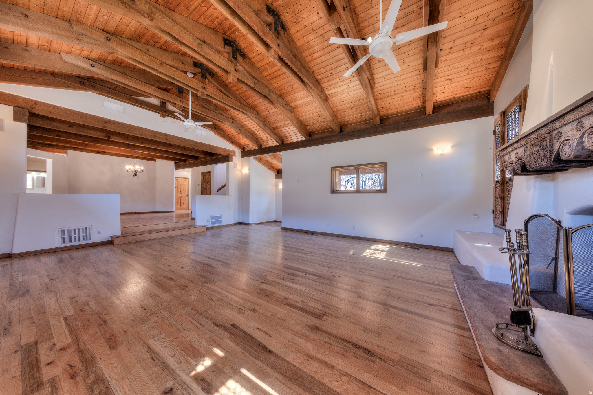 CASTLE VALLEY RIVER RANCHOS - Residential