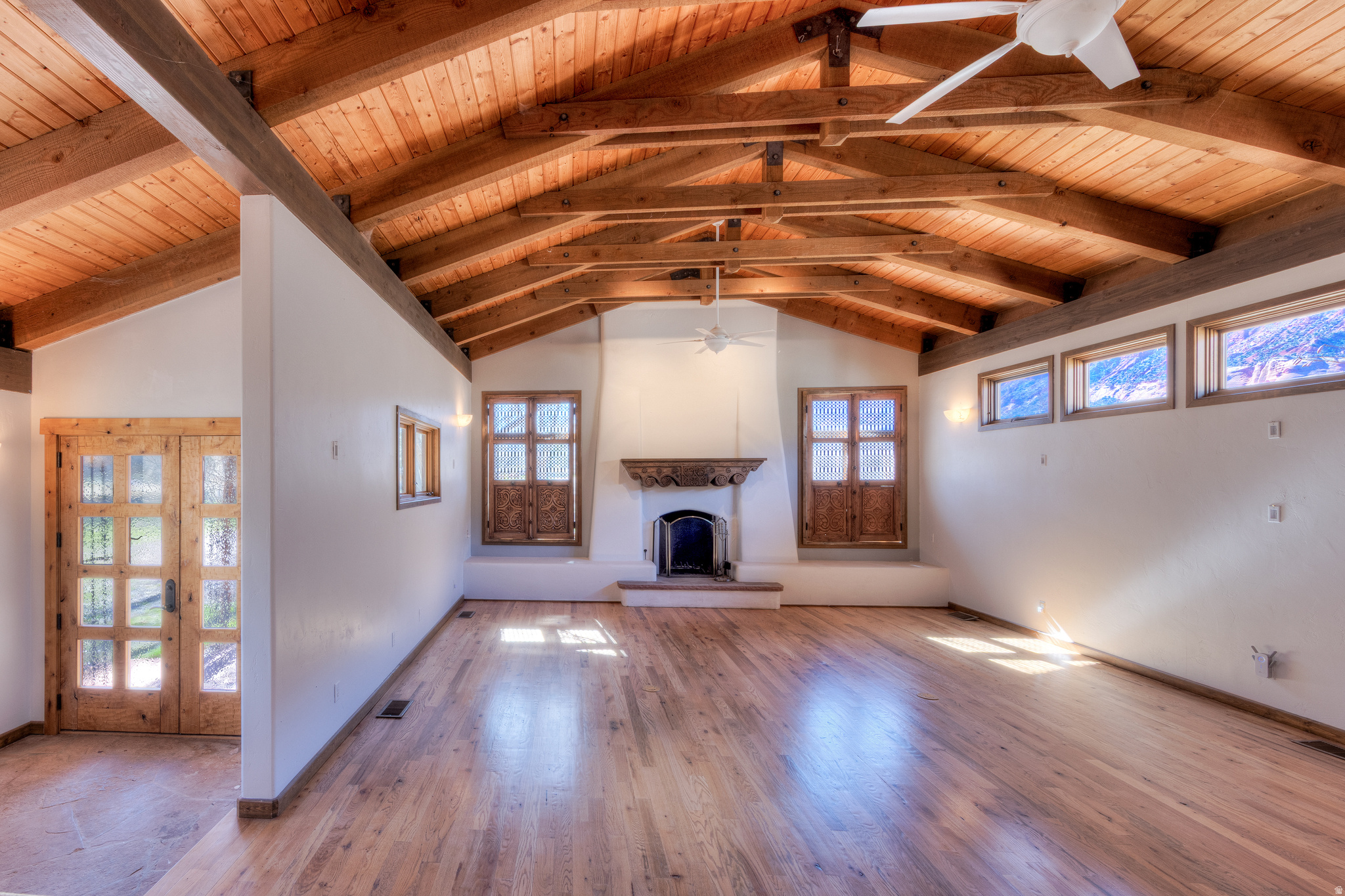 CASTLE VALLEY RIVER RANCHOS - Residential