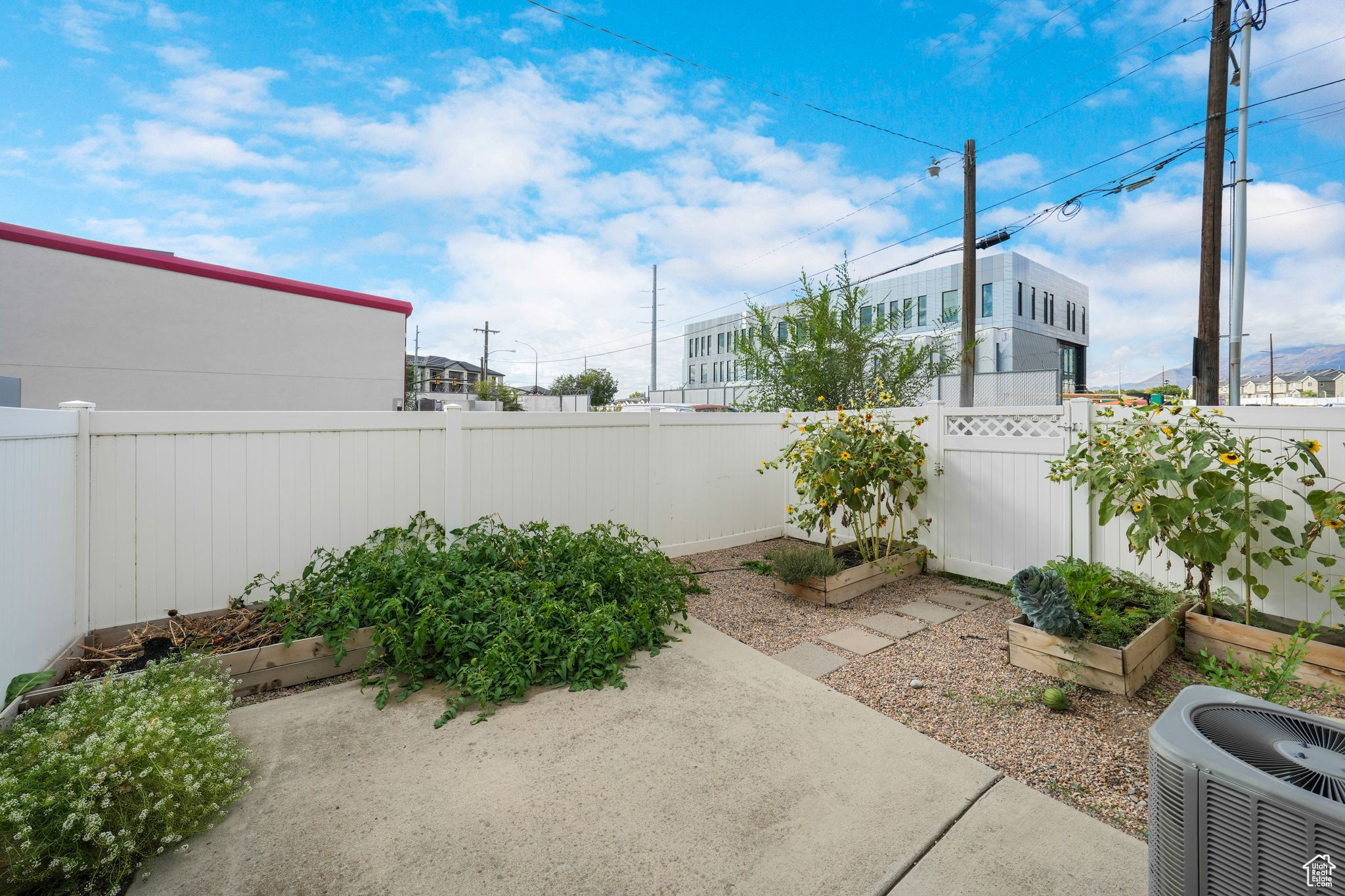 DEERHAVEN - Residential