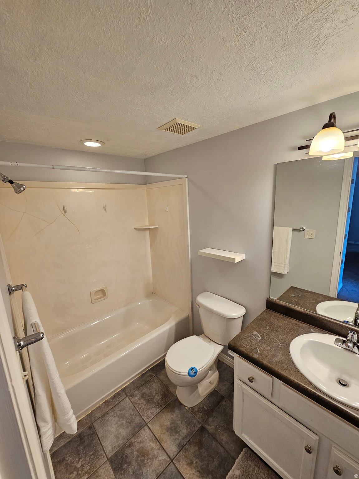 COLONIAL PARK - Residential