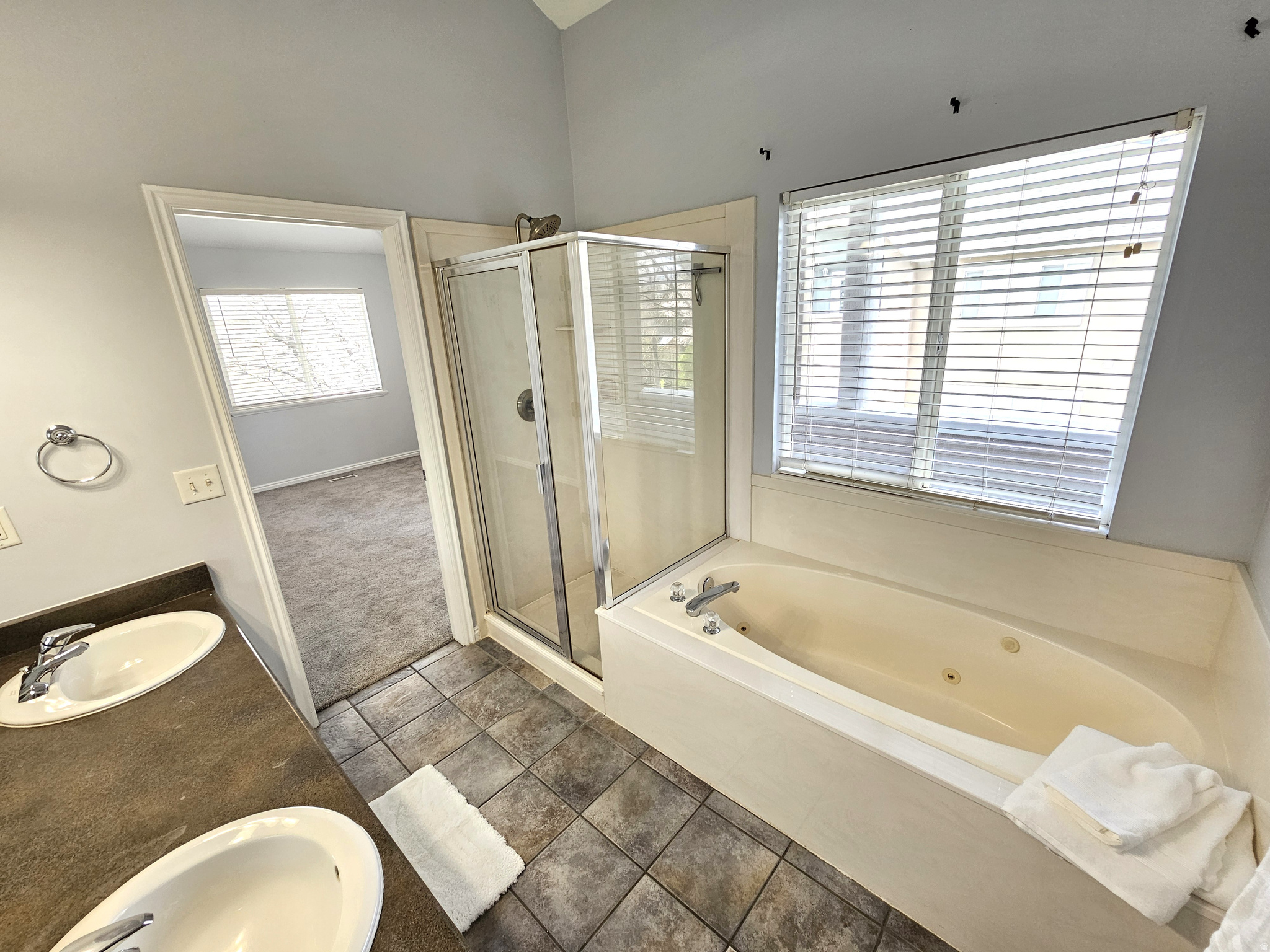 COLONIAL PARK - Residential