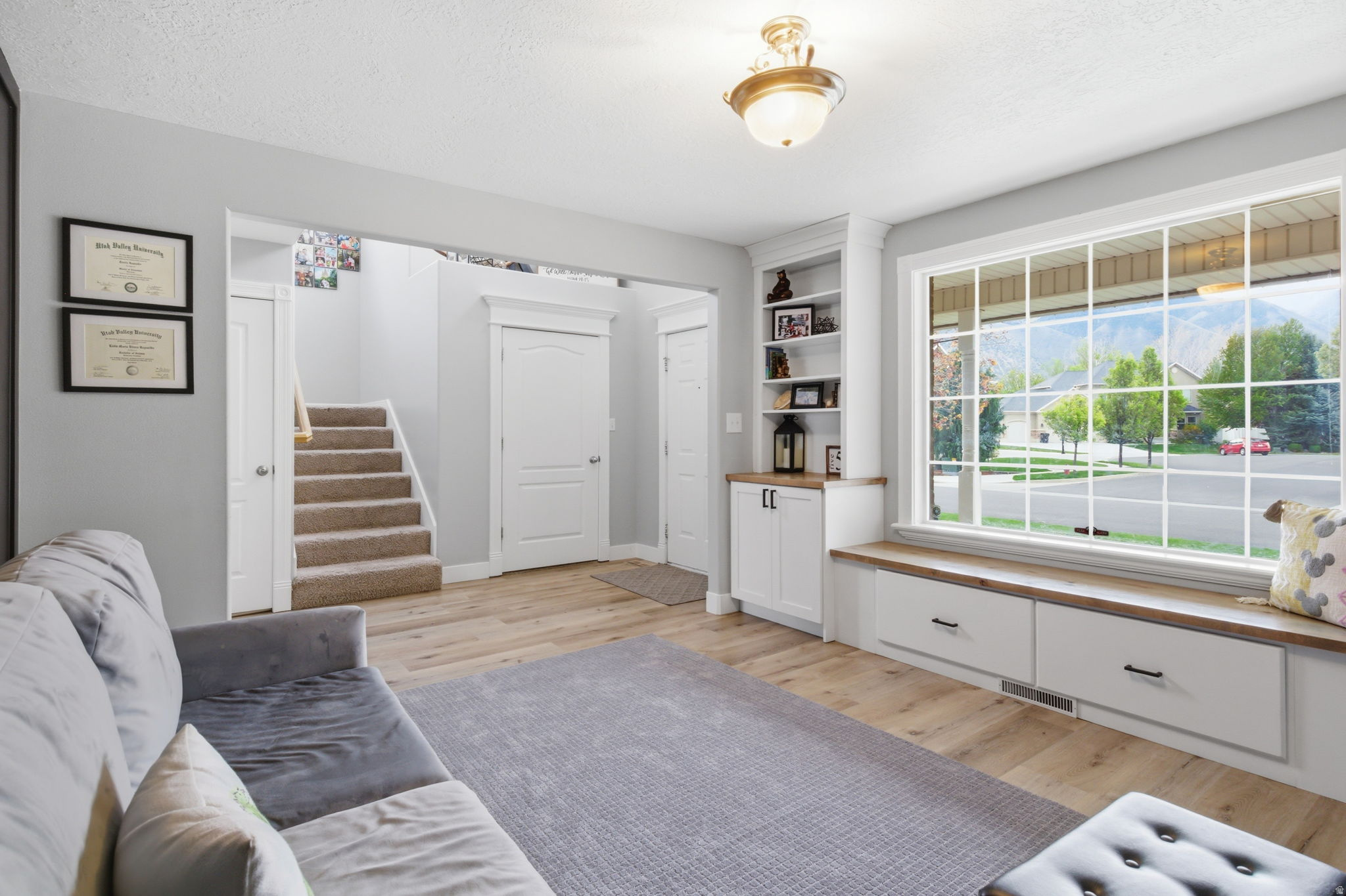 HOLLOW HEIGHTS - Residential