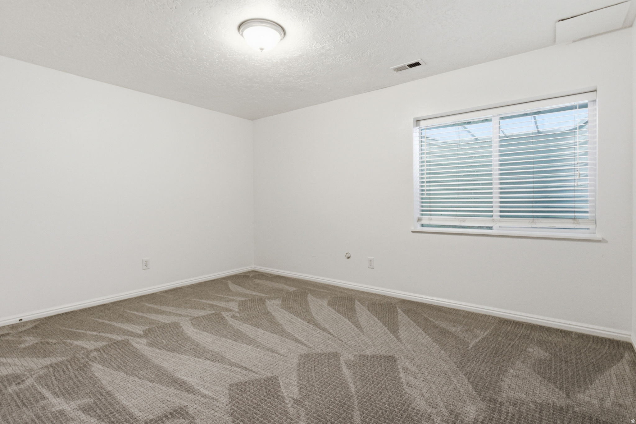 HOLLOW HEIGHTS - Residential