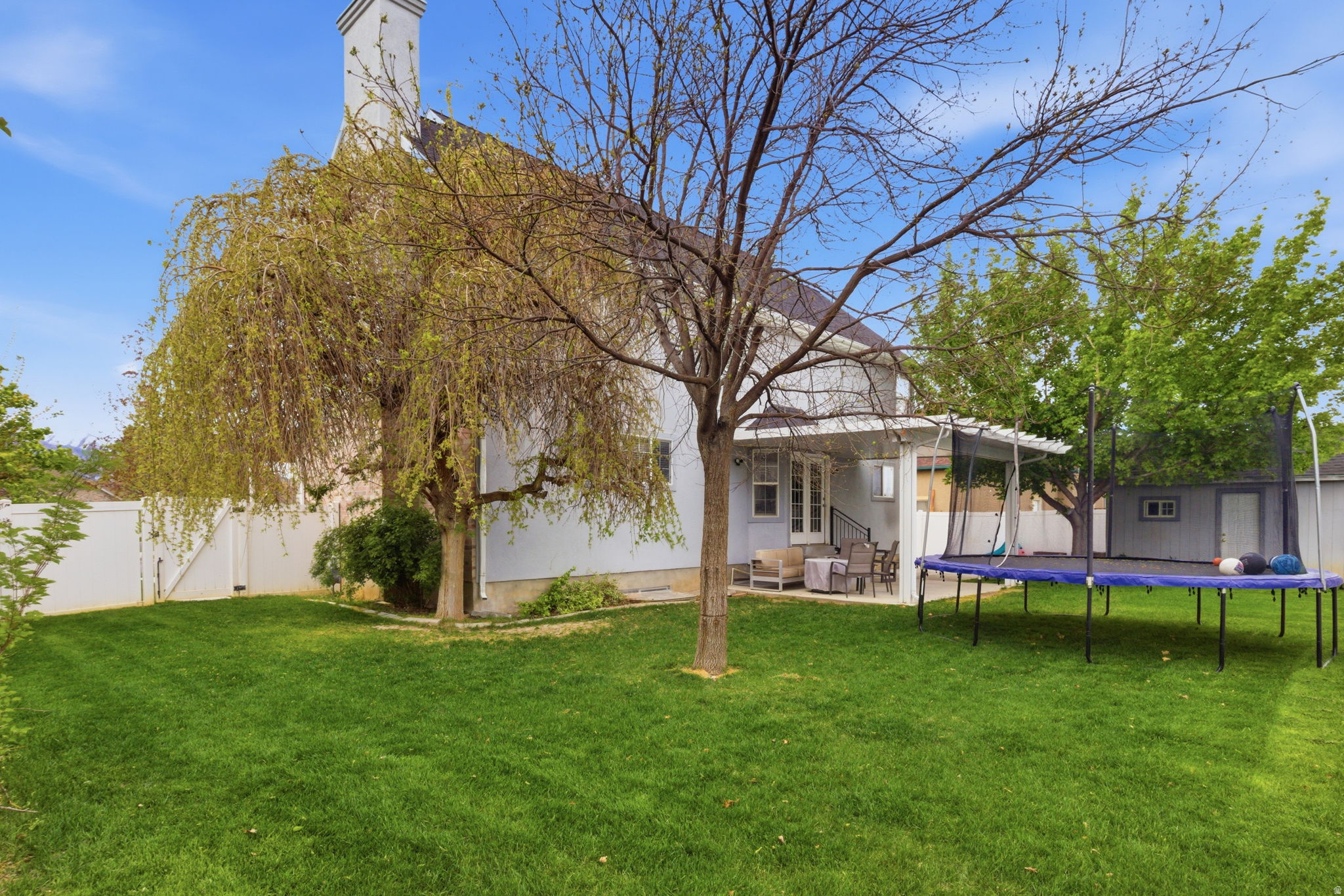 HOLLOW HEIGHTS - Residential