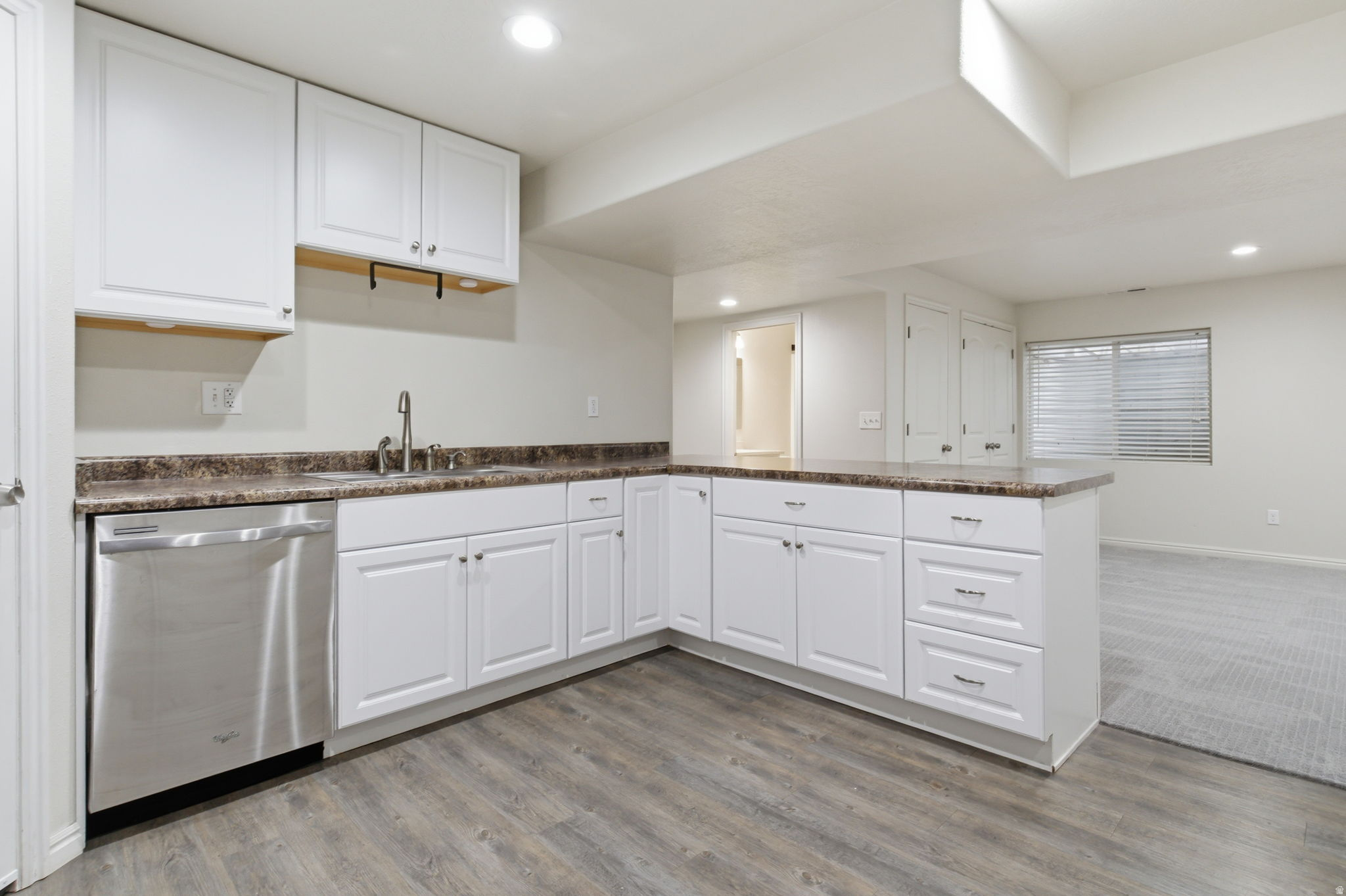 HOLLOW HEIGHTS - Residential