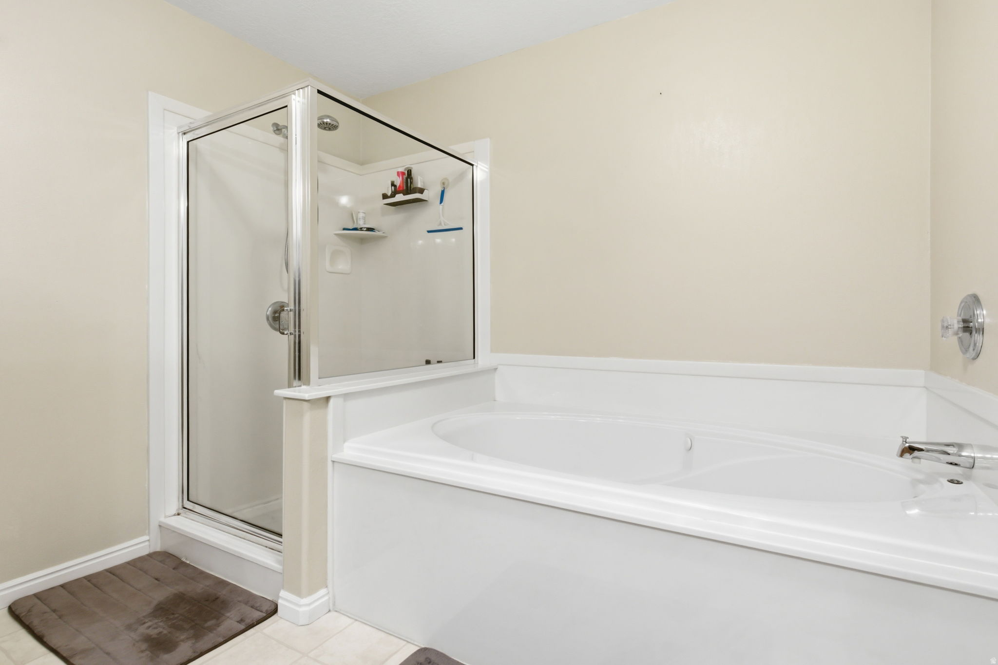 HOLLOW HEIGHTS - Residential