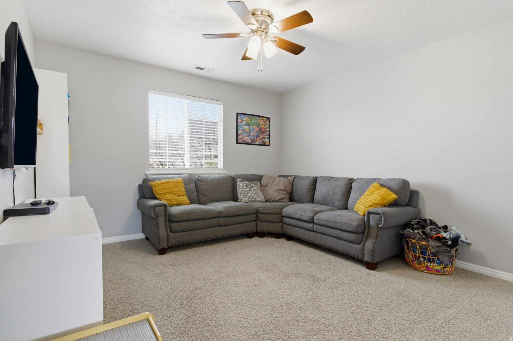 HOLLOW HEIGHTS - Residential