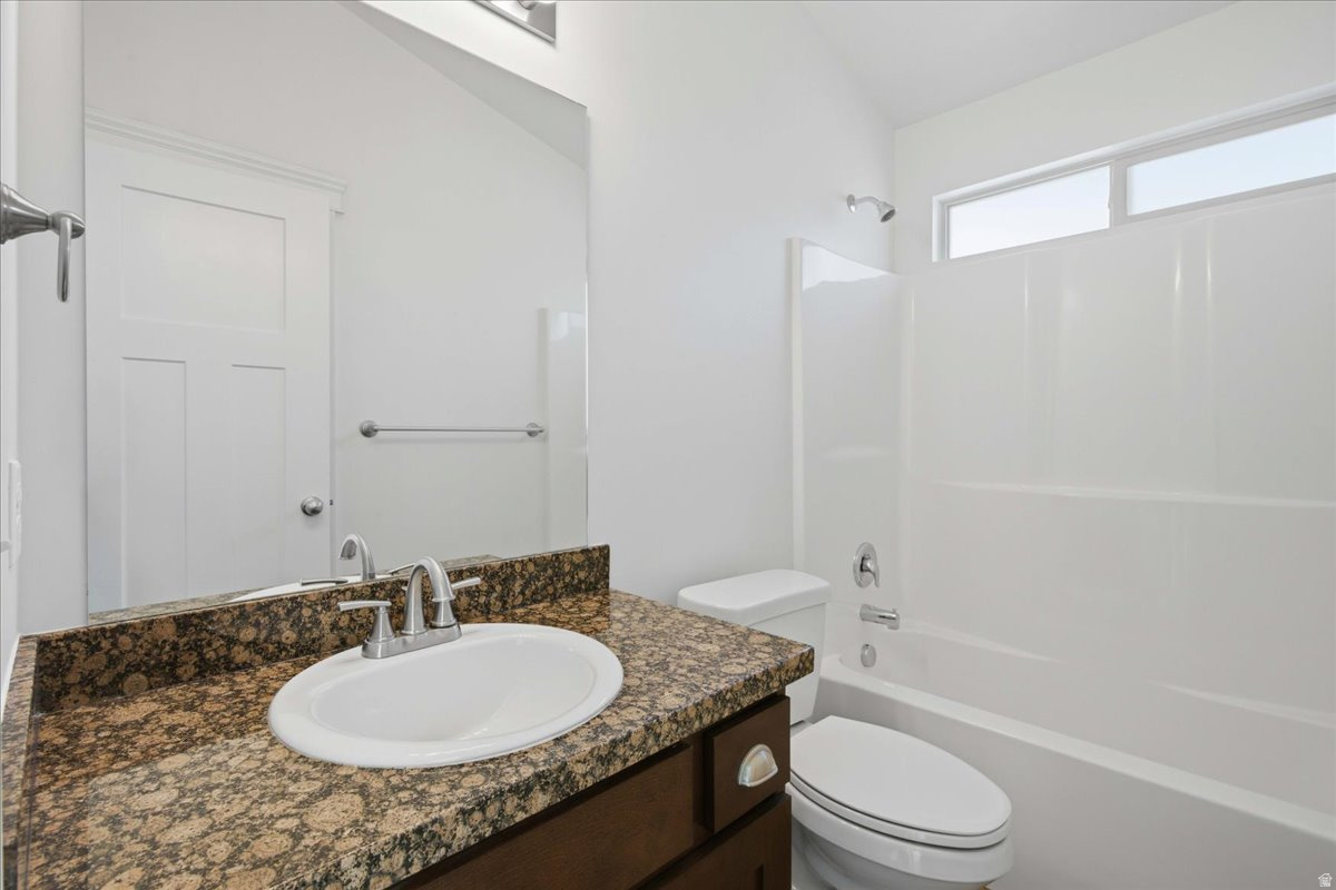 HIGH POINTE - Residential