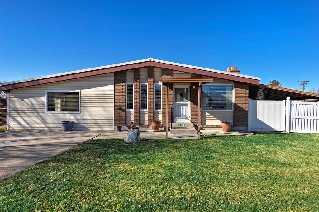 Photo of 5726 S 700 W, Salt Lake City, UT 84123 (MLS # 2134339)