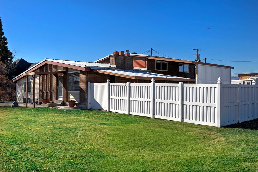 Photo of 5726 S 700 W, Salt Lake City, UT 84123 (MLS # 2134339)