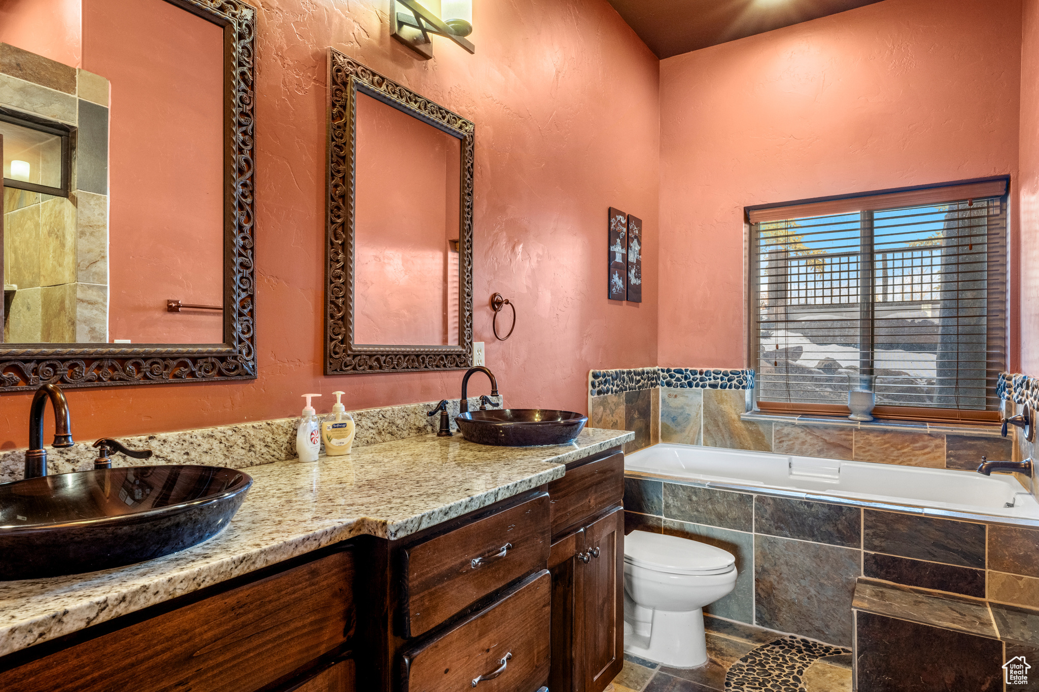 3478 E Porcupine Cir, Garden City, Utah image 36